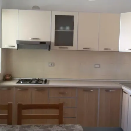 Me Qera Apartmán *